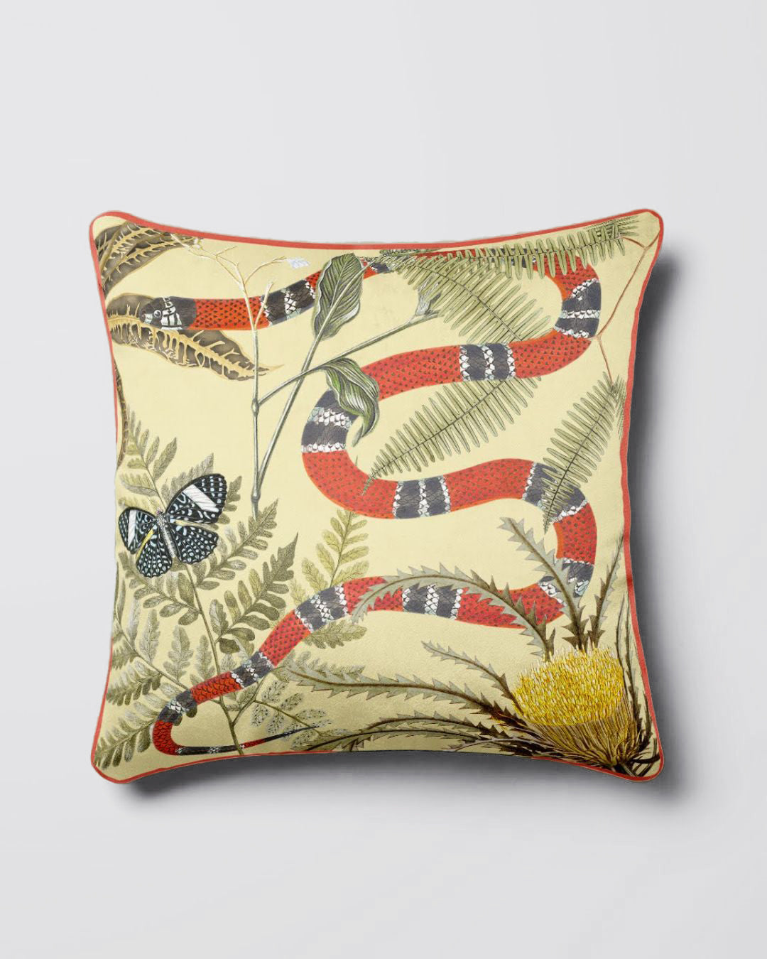 Coussin Jardin des Serpents Rouges 1